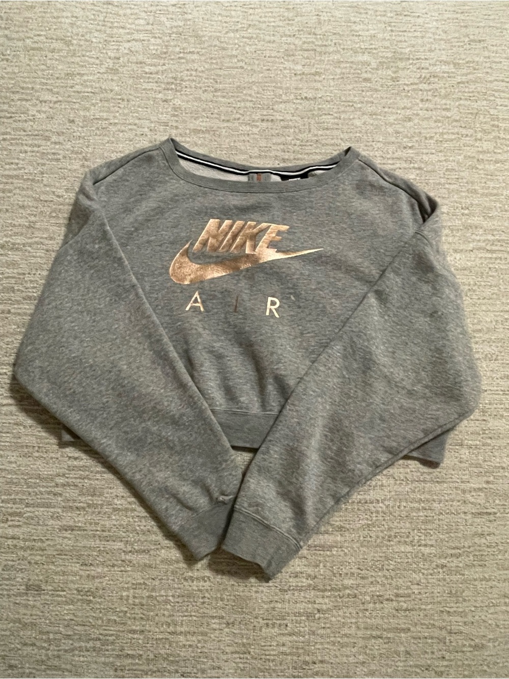 Nike Women's Gray Cropped Sweatshirt with Gold Logo - Picture 14 of 15